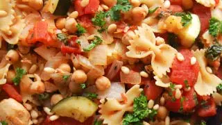 Chickpea pasta recipes with chicken