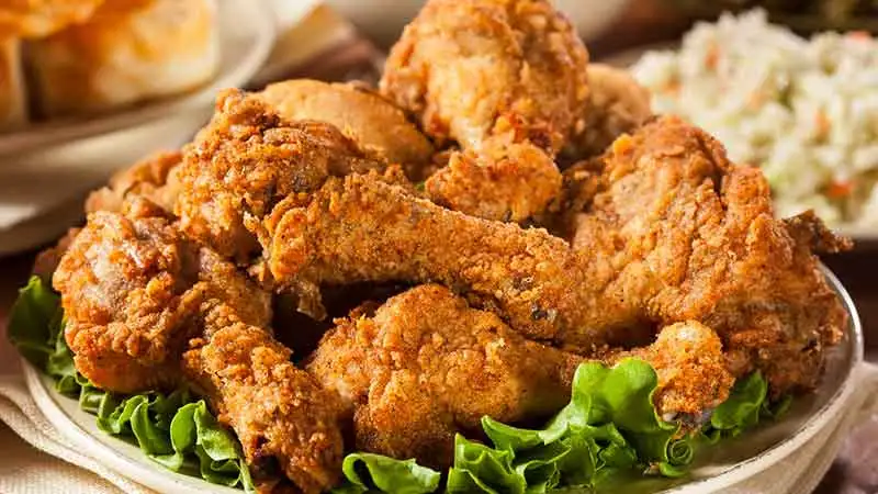 Mom's Old-Fashioned Fried Chicken Recipe